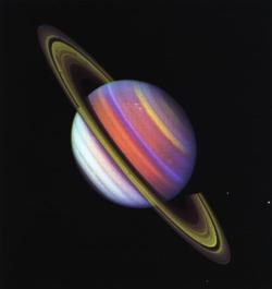 lespetitesguimauvesapaillettes:Cute pictures of the beautiful Saturn