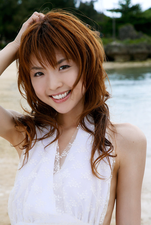 Aya Nakata : 中田彩