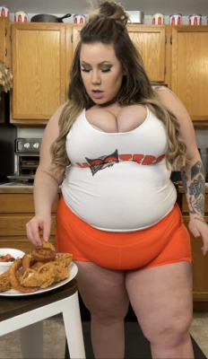 Porn gluttony-to-capacity:Lauren loved her new photos