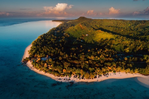 Last light on Aitutaki Instagram.com/kdkuiper