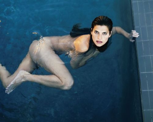 Motorboating on Lake Bell