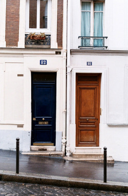 b4bel:  Doors, Paris by Markus Sato on Flickr.