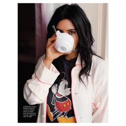 Ultimatekimkardashian:  Kimkardashian: “Sips Tea ☕️ #Voguespain #Kimnofilter”