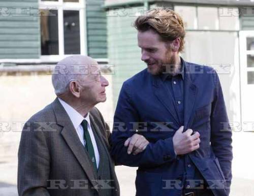 murderorriblemurder: kclkw: Shaun Evans and Mr. Colin Dexter on Endeavour Series 3. September 27, 20