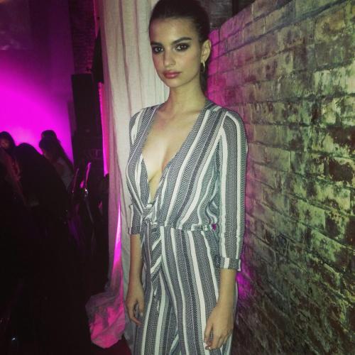swordinthedark1111:  Emily Ratajkowski 