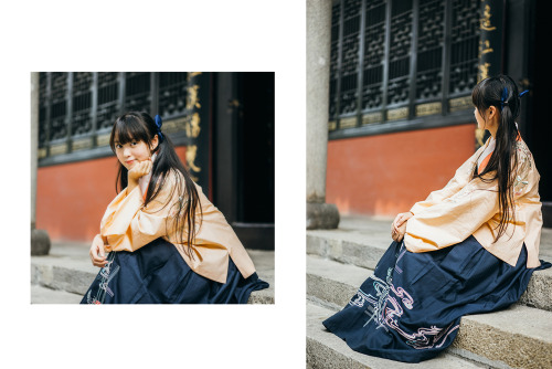 mingsonjia: 姹紫嫣红开遍  Hanfu (han chinese clothing) - orange &amp; blue Aoqun/袄裙.