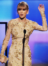 indiesrecord-deactivated2014100:  Taylor Swift: American Music Awards 2011-2013 