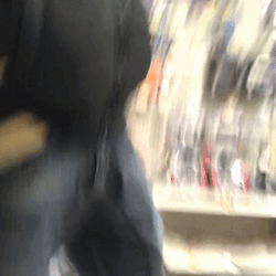 peewhereyoulike:Wet pants at the supermarket