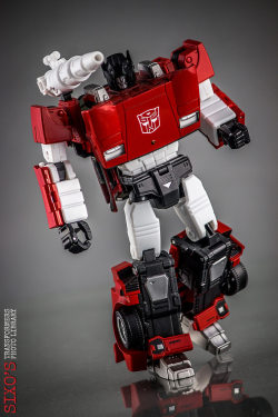 aeonmagnus:  Transformers Masterpiece Autobot cars.  This is beautiful