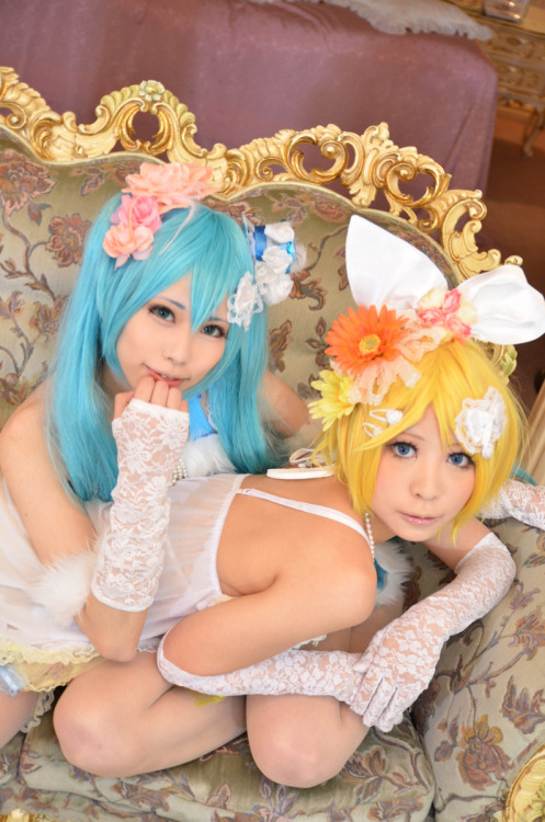 Vocaloid - Miku Hatsune & Rin Kagamine 1HELP US GROW Like,Comment & Share.CosplayJapaneseGirls1.5 - www.facebook.com/CosplayJapaneseGirls1.5CosplayJapaneseGirls2 - www.facebook.com/CosplayJapaneseGirl2tumblr - http://cosplayjapanesegirlsblog.tumbl