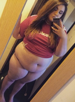 that-fatt-girl:I look a little wider now