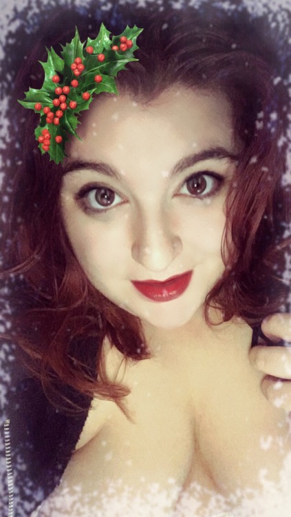 nymphoartemis: Hi, I’m an aspiring camgirl and could use some support and advice! Follow me to