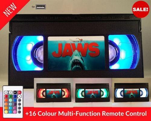 que-rer:Get Your Retro VHS Lamps on SALE!(VHS LAMP LINK) FLASH SALE! $10 OFFThe colours really pop a