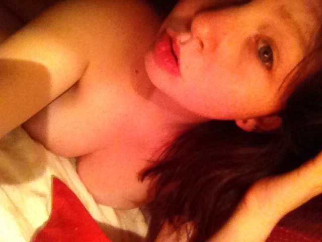 sexysexnsuch:  mymastersplaypet:  Can’t sleep, Master please come here  Ok sorry