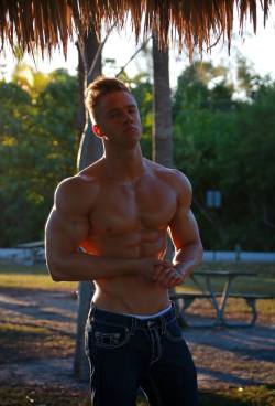 fitmen1:  Attila Toth