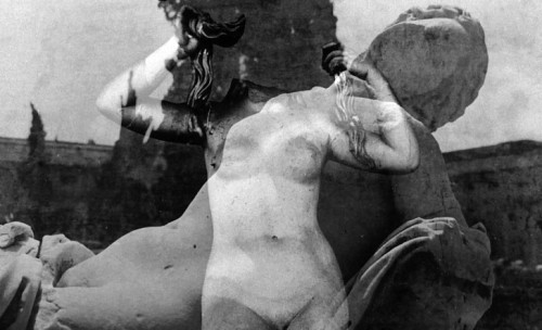 24hoursinthelifeofawoman:  from ‘la jetée’ (dir. chris marker, 1962) 