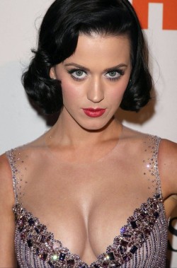 ironyouthcollector:Katy Perry 