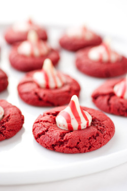 peppermintbark:  Peppermint Red Velvet Cookies