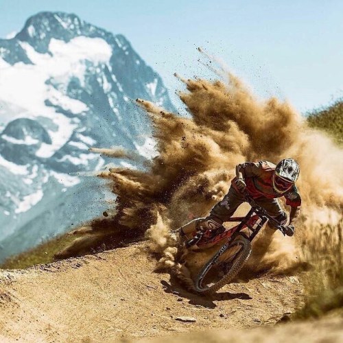 bikes-bridges-beer: #Mtb #bike #biking #mountainbike #dh #singletrack #cycling #berm #buster #mount