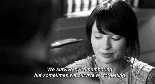 morphine-and-cigarettes:  sad black and white blog, I follow back similar