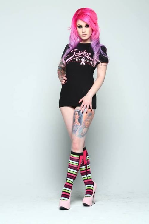 panda-face-mew:  Kelly Eden
