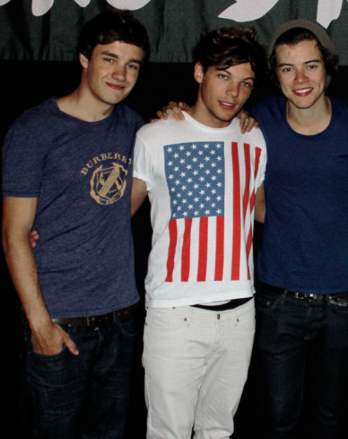 louisquinnzel:meet and greet, 2012.