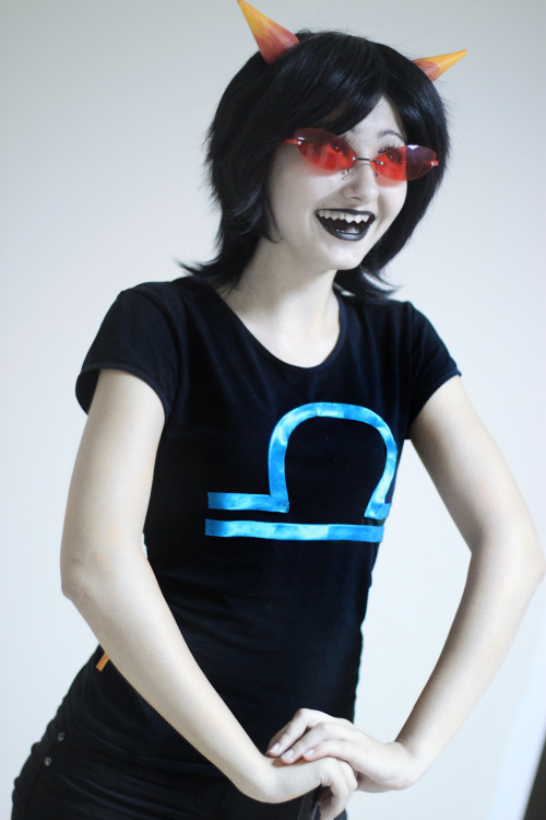 sweethobgoblin:  sweethobgoblin as Terezi.photoNot cosplay at all. Just for fun. 