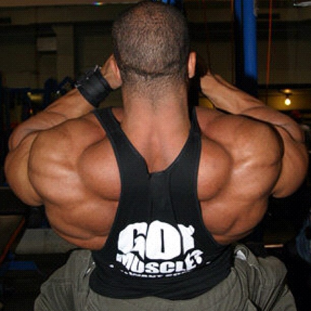 musclerod8888:  6foot0:  drwannabe:  Victor Martinez  That back is incredible.  Fuk
