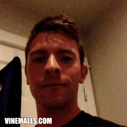 vinemales:  My face first, then me pissingvinemales.com