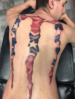 queenciityconfidential: ishipmyotp:  the-stalwart-system:   ishipmyotp:  wilwheaton: I … this … just … no. What the hell are those supposed to be revealing the flag? Gashes?  Its the Monster energy logo   Fitting, as confederates are monsters  Bottoms