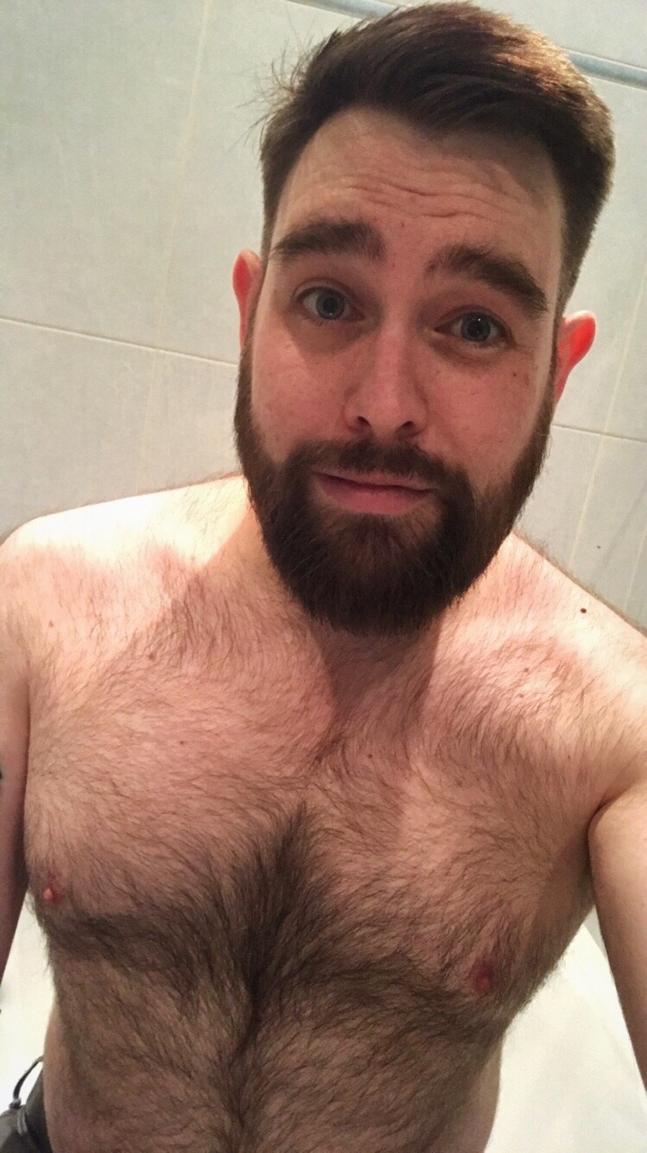 martyn-7: Got my hair and beard sheared today.  Feeling like an actual weight has