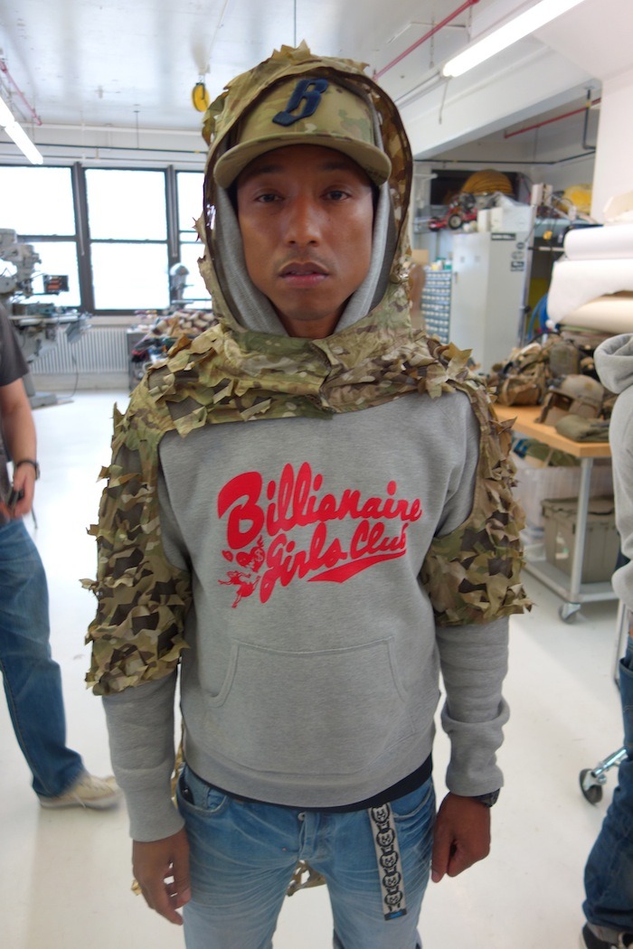 fierrrrrrce:  theevirginsuicides:  I don’t know what the fuck he has on…but he