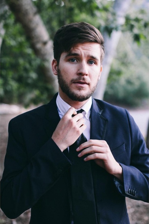 XXX devonjwerkheiser:    Devon Werkheiser photographed photo