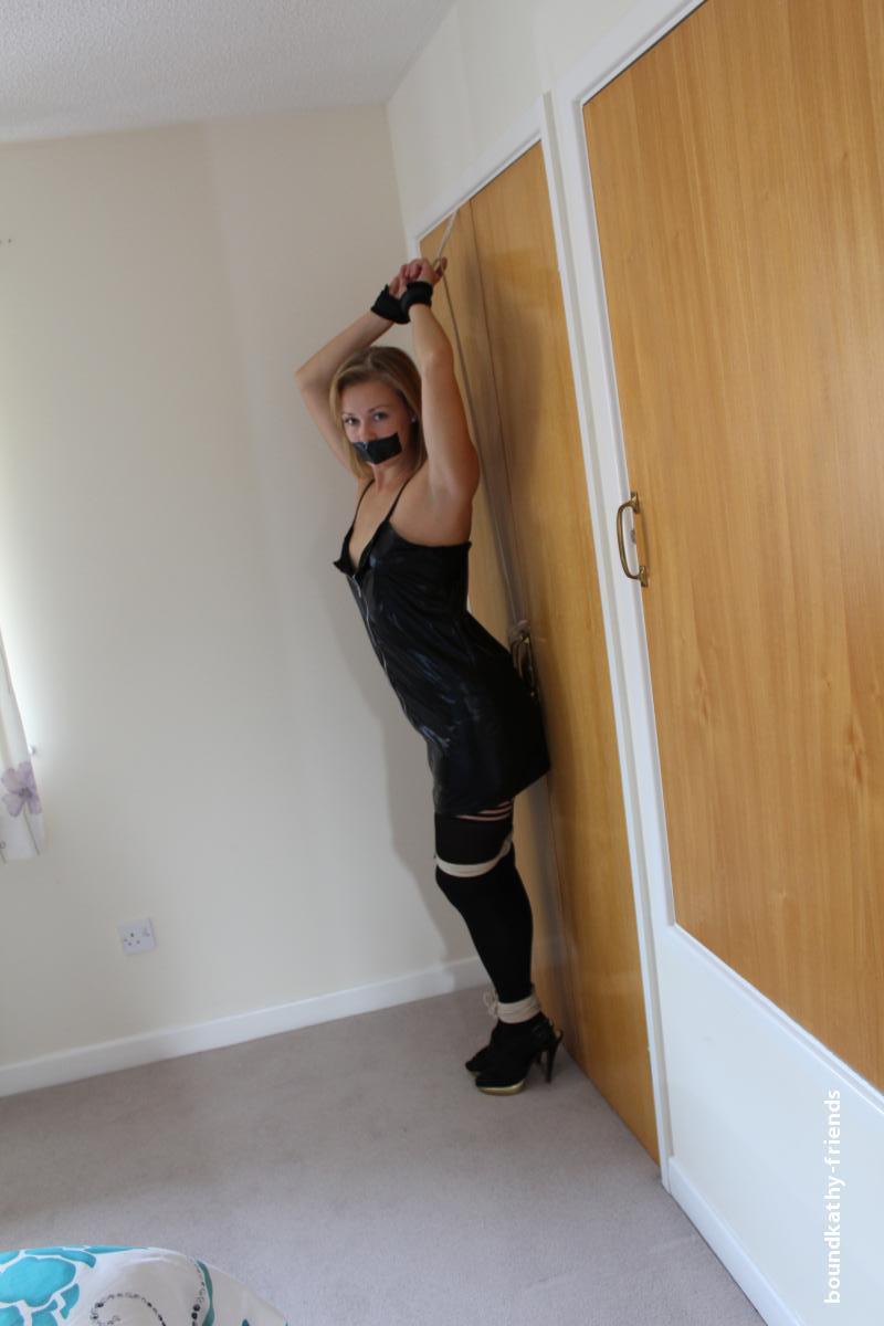 bondagehedgehog:  Cute Girl