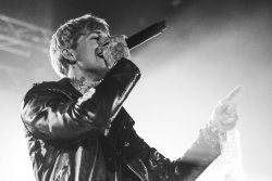 jeremyfreedman:  The Neighbourhood / Manchester Academy 2 photos by Kelly Hamilton 