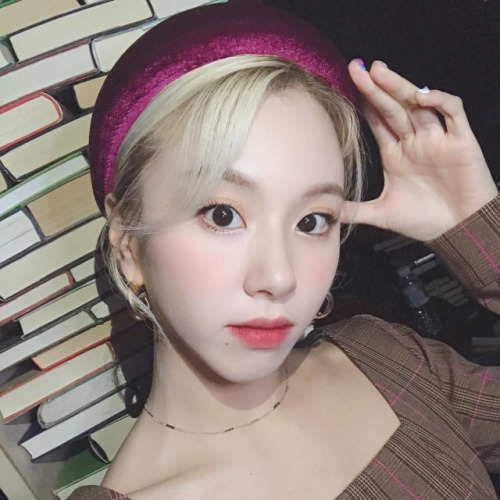 Chaeyoung - Simple