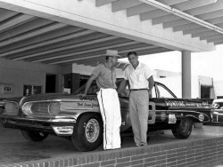 prova275:Smokey Yunick and Fireball Roberts… Daytona 1961