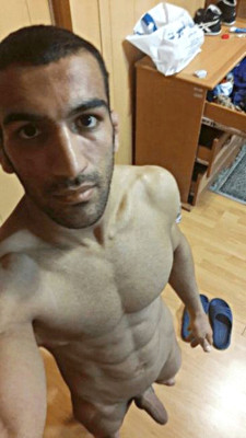 roaminfan-two:  Beautiful and hot Arab guy