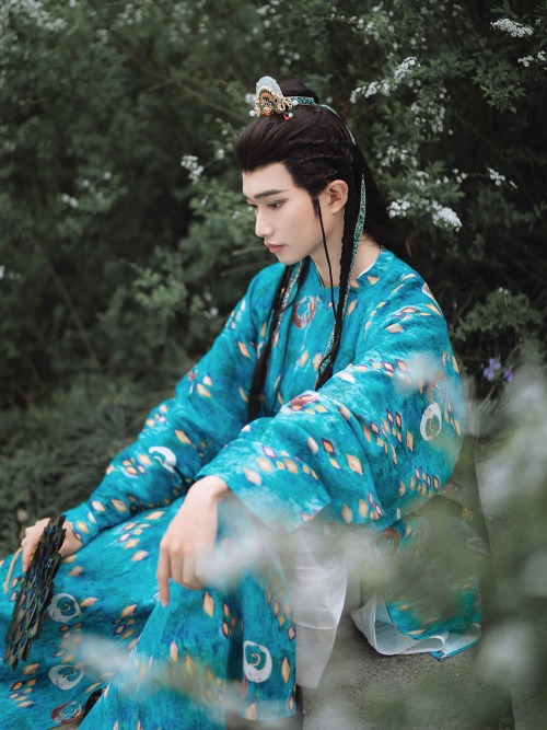 chinese hanfu for men by 君陈