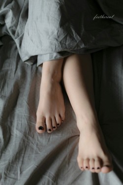 feethereal:  Morning play time with @esotericsubmissive. After Master admiring and capturing her beauty while she lay in bed, it was only a matter of time until she begged Master to use her toes and soft soles to play with His cock… (This is my work,