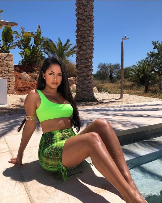 ecstasymodels:  🇬🇧NEGZ (@xnegzx) ⁣ “Only you 👀 @ohpolly NEGZ10 for 10% OFF 💚” http://dlvr.it/R5NDl3 http://dlvr.it/R5NDl3