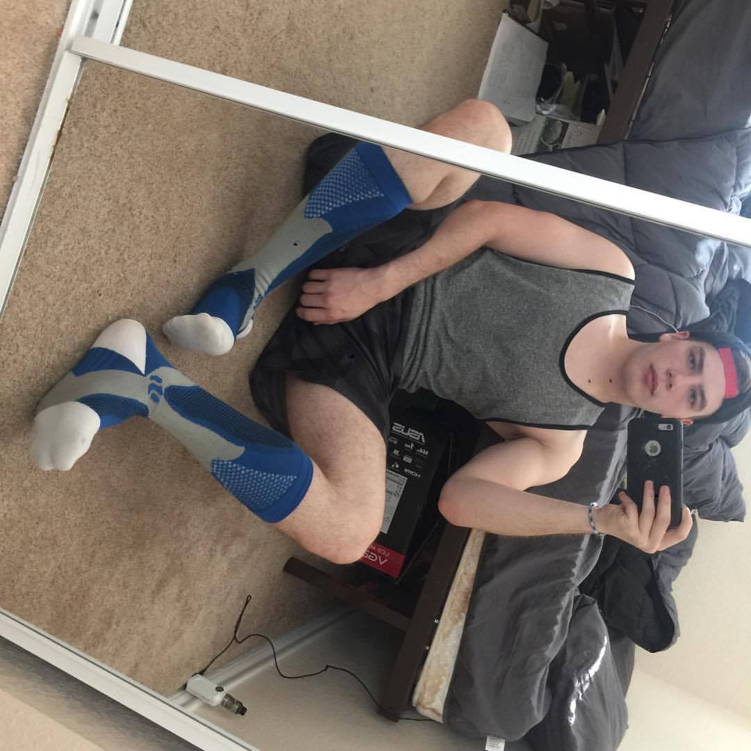 spiritpawz:  Hehe get down here and service my feet boys. 😏 I’ve got a test