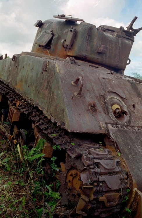 peerintothepast:  WW2 War Relics