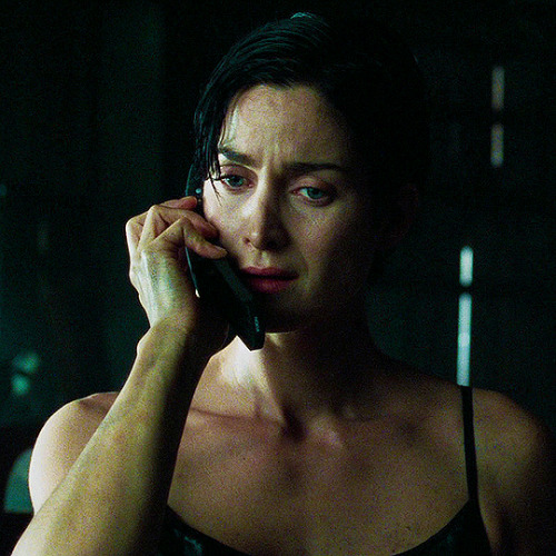 shesnake:Carrie-Anne Moss in The Matrix (1999) dir. The Wachowskis