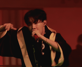 Hoseok Mots On:e (cr. Jinggukie)