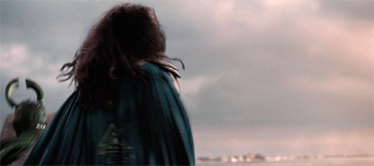 cinema-gifs: Don’t get familiar. Tessa Thompson as Valkyrie in Thor: Ragnarok