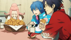 kaworunagisakun:  KOUJAKU PUT DONUT CRUMBS FOR BENI TO EAT HE’S RIDICULOUS HELP ME I LOVE THIS MAN