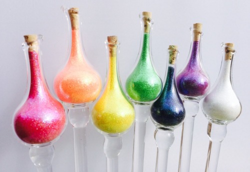 sosuperawesome:  Body Glitter Fairy Wands