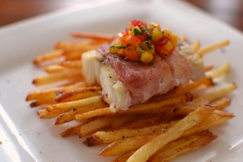 cod fillet wrapped in bacon with mango salsa and shoestring fries????
