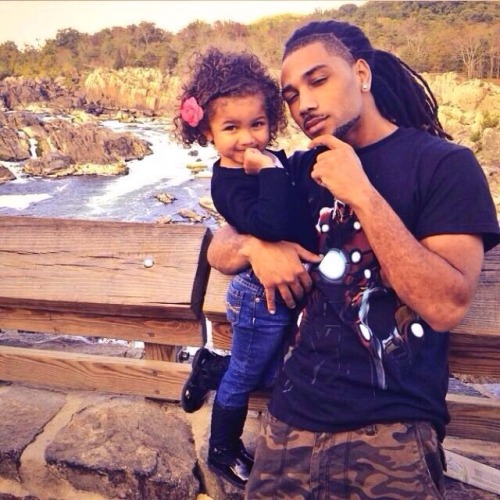 manif3stlove: justswangin: sunlight-nd-serotonin: Let’s hear it for the black fathers✊ 1 